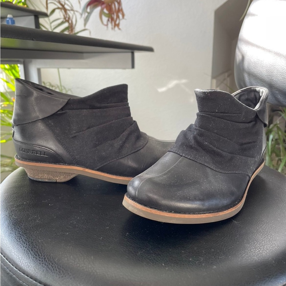 Merrell Women's Black Ankle Booties